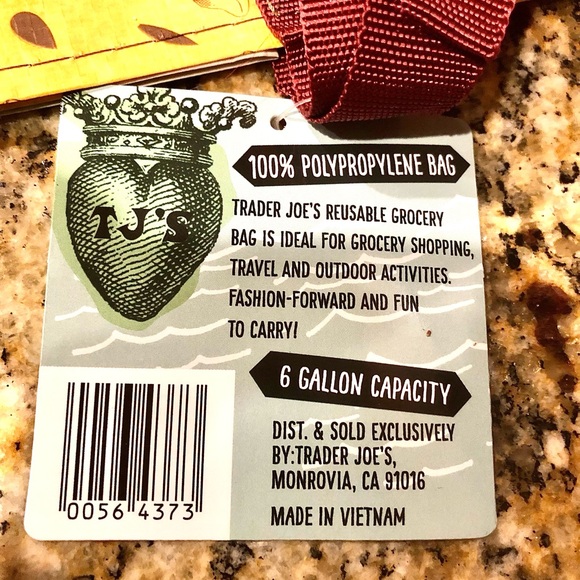 Trader Joe’s Plastic Reusable Shopping Tote Bag Washington State - Picture 4 of 4